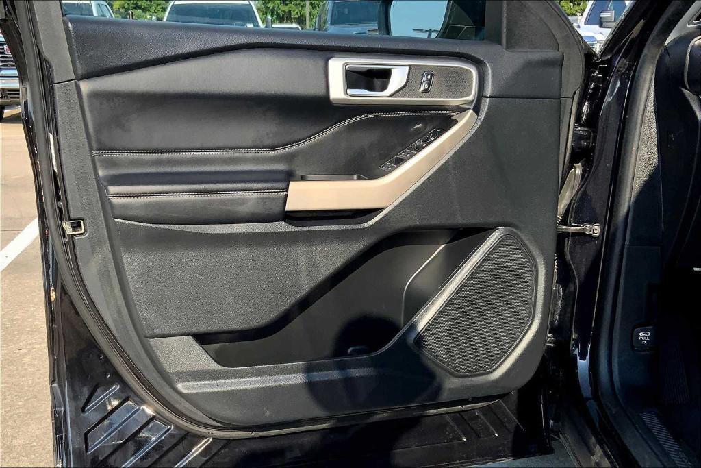 used 2023 Ford Explorer car, priced at $25,809