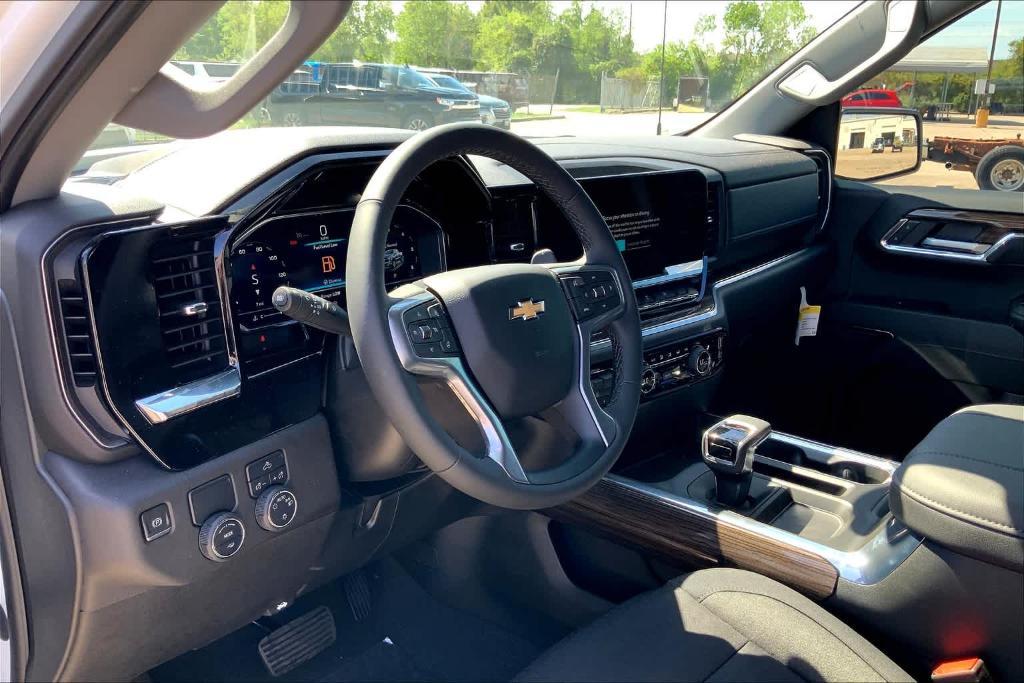 new 2024 Chevrolet Silverado 1500 car, priced at $45,720