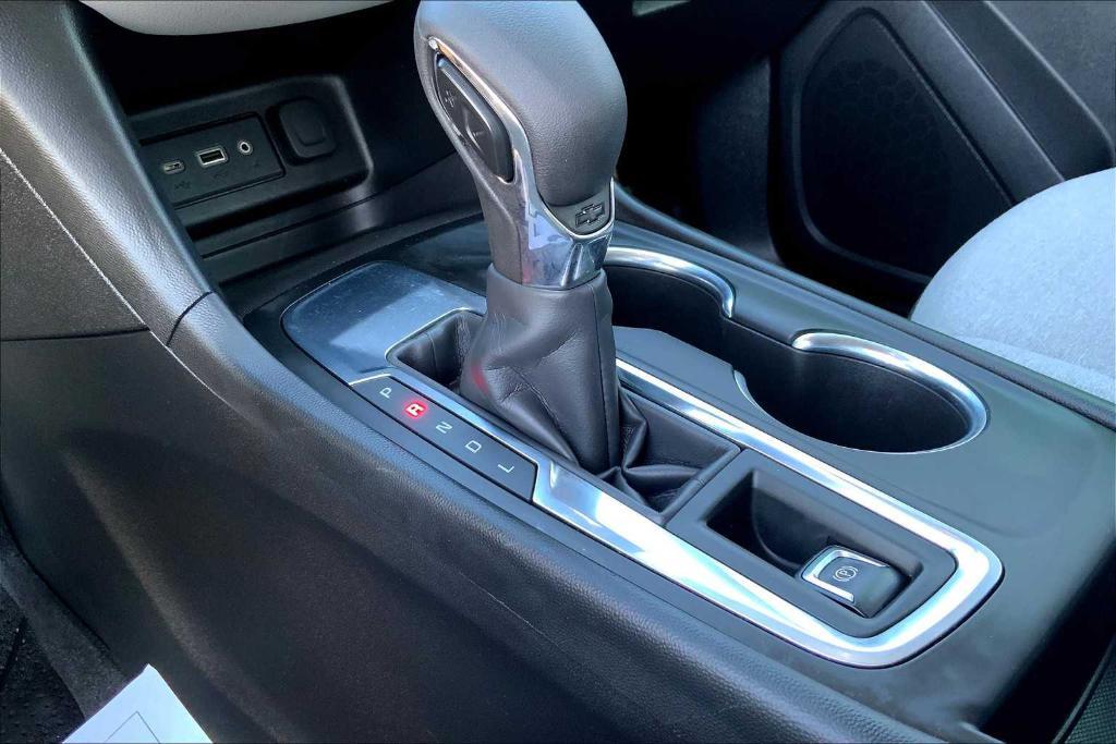used 2022 Chevrolet Equinox car, priced at $14,998