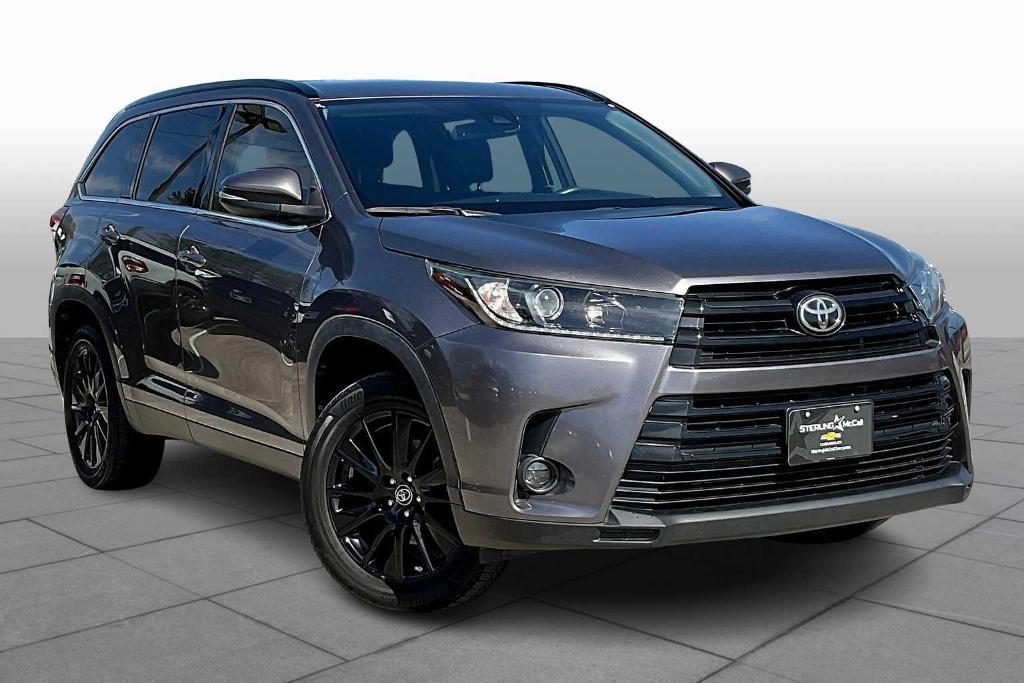 used 2019 Toyota Highlander car, priced at $23,976