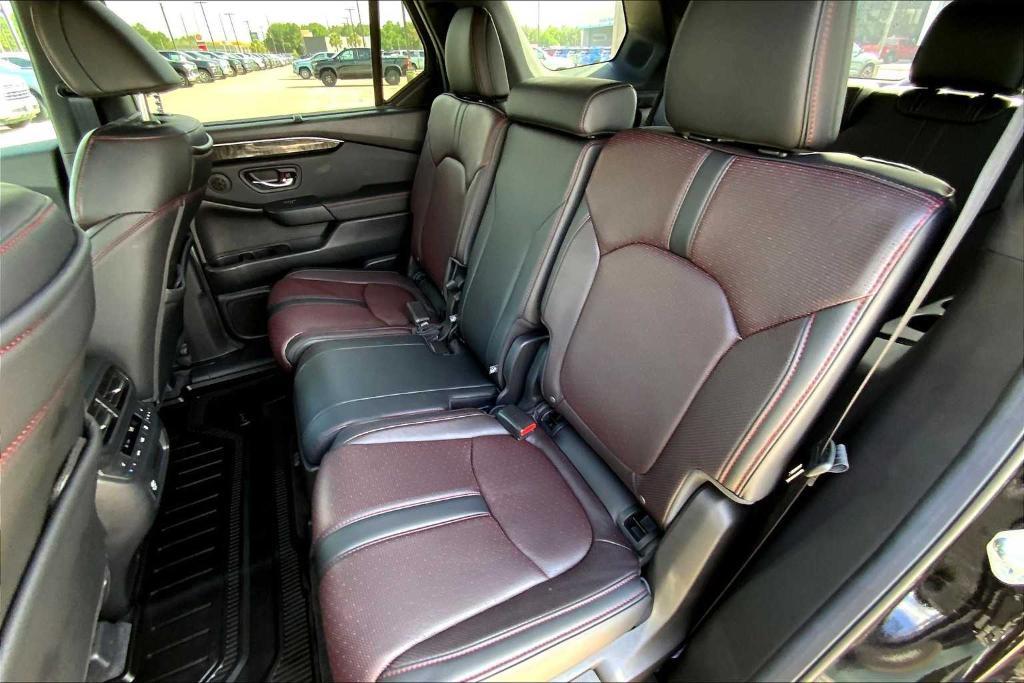 used 2025 Honda Pilot car, priced at $49,209