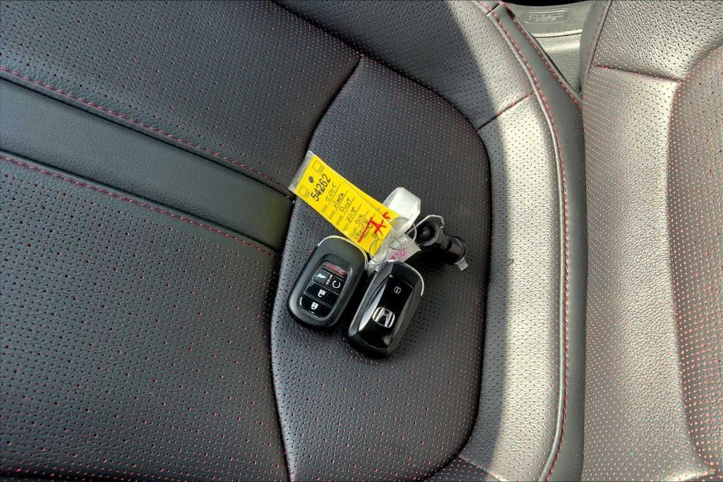 used 2025 Honda Pilot car, priced at $49,209