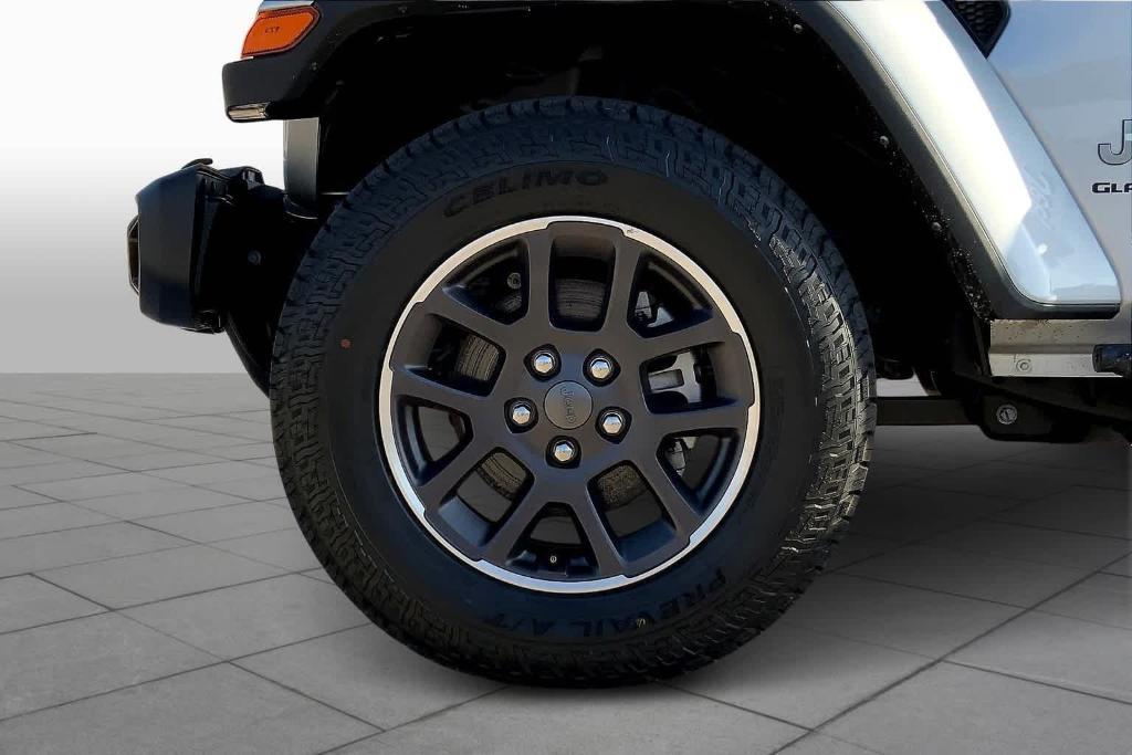 used 2023 Jeep Gladiator car, priced at $34,302