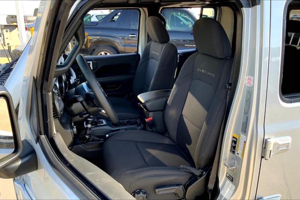 used 2023 Jeep Gladiator car, priced at $34,302