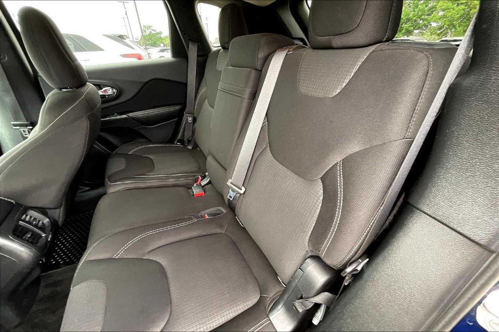used 2015 Jeep Cherokee car, priced at $8,686
