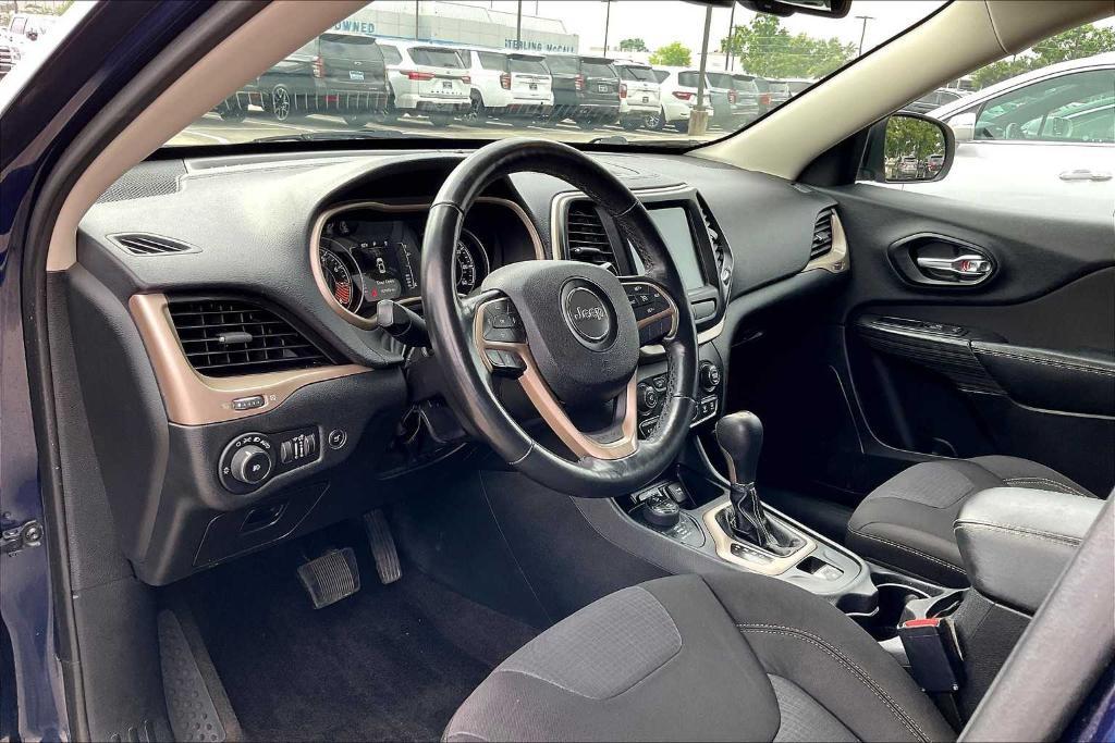 used 2015 Jeep Cherokee car, priced at $8,686