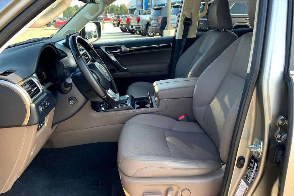 used 2023 Lexus GX 460 car, priced at $56,414