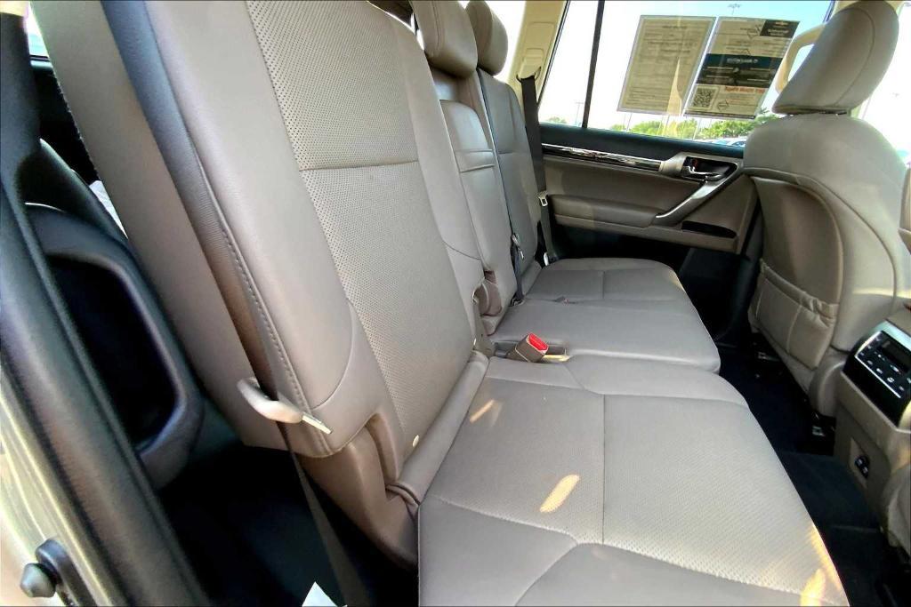 used 2023 Lexus GX 460 car, priced at $56,414