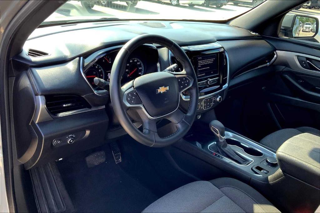 used 2023 Chevrolet Traverse car, priced at $28,902