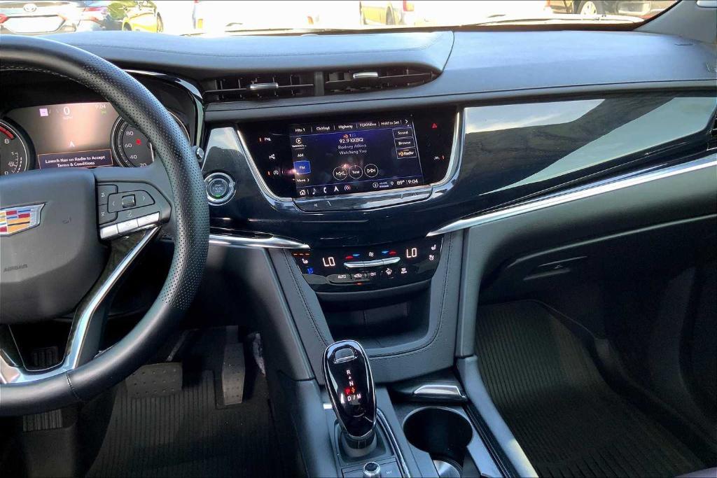 used 2024 Cadillac XT6 car, priced at $46,073