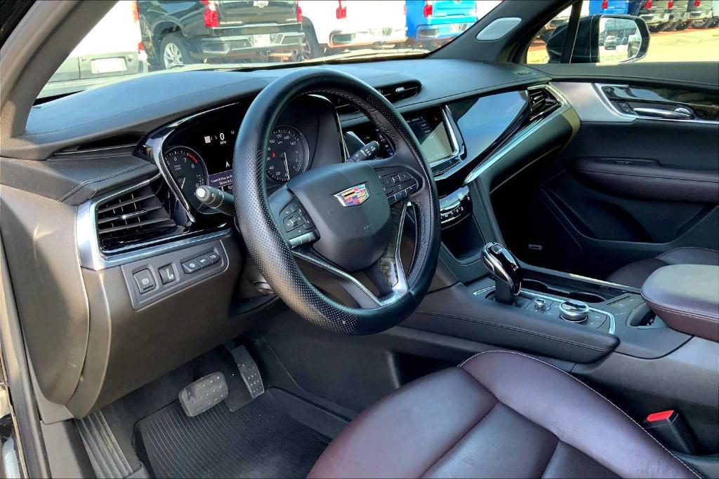 used 2024 Cadillac XT6 car, priced at $46,073
