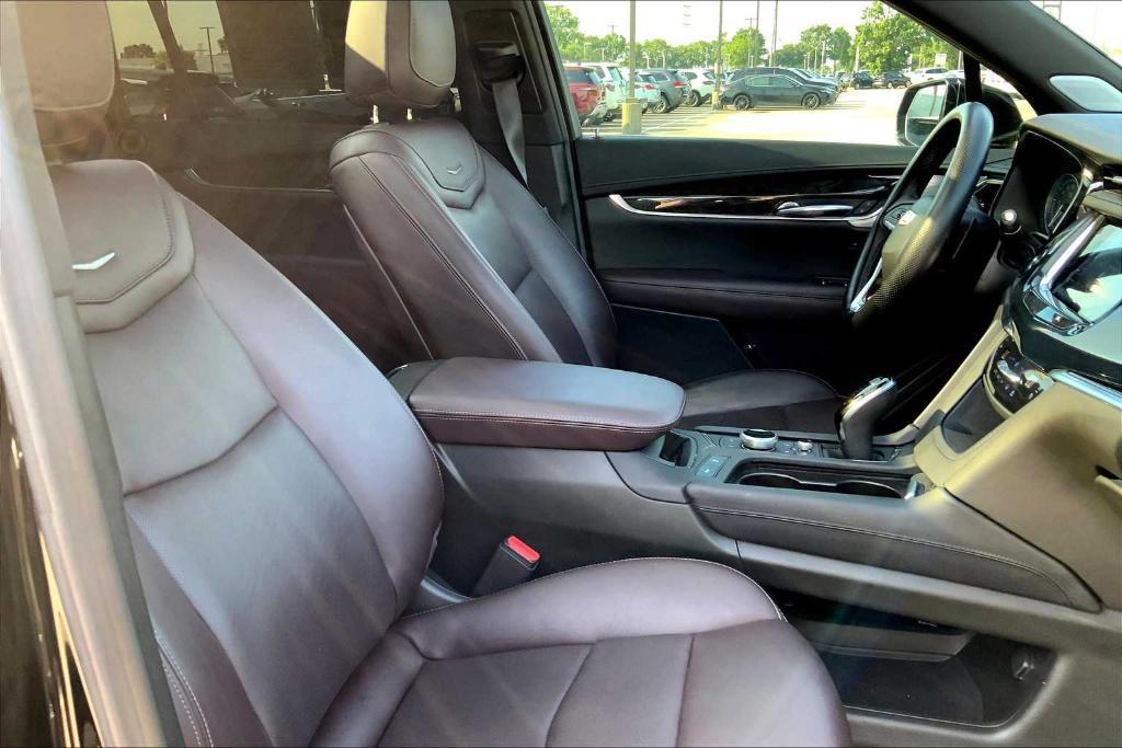 used 2024 Cadillac XT6 car, priced at $46,073