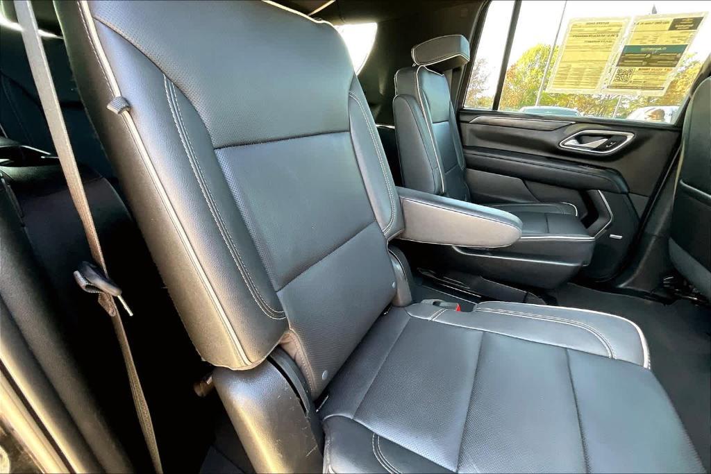 used 2022 GMC Yukon XL car, priced at $39,333