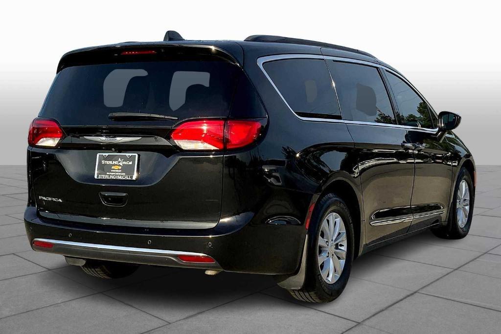 used 2017 Chrysler Pacifica car, priced at $14,555