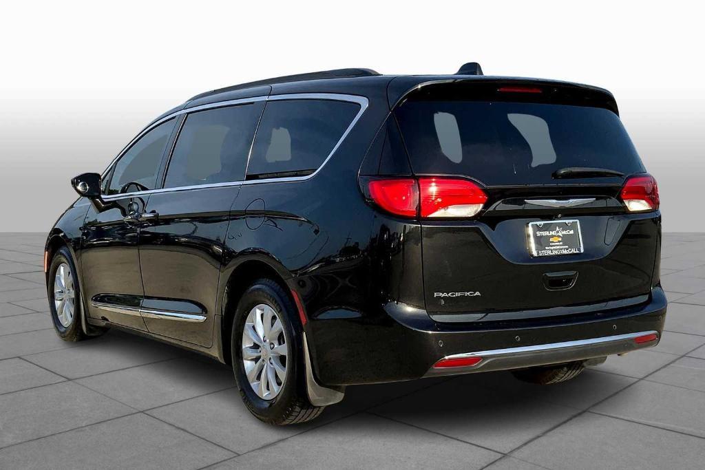 used 2017 Chrysler Pacifica car, priced at $14,555