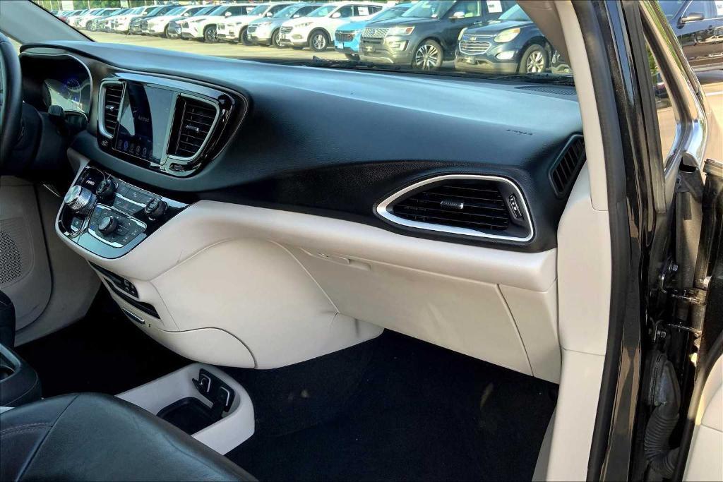 used 2017 Chrysler Pacifica car, priced at $14,555