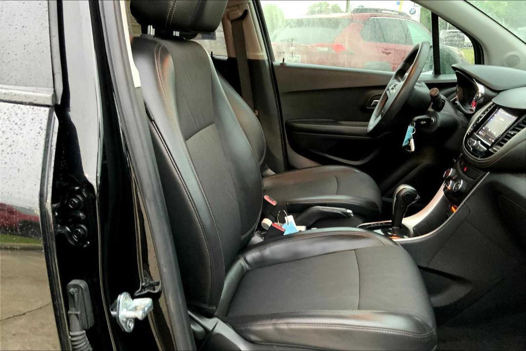 used 2022 Chevrolet Trax car, priced at $17,569