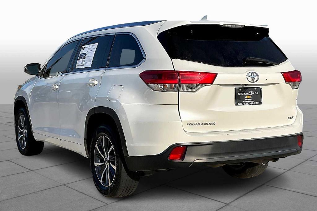 used 2018 Toyota Highlander car, priced at $21,602