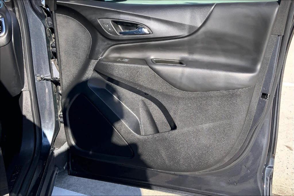 used 2022 Chevrolet Equinox car, priced at $21,228