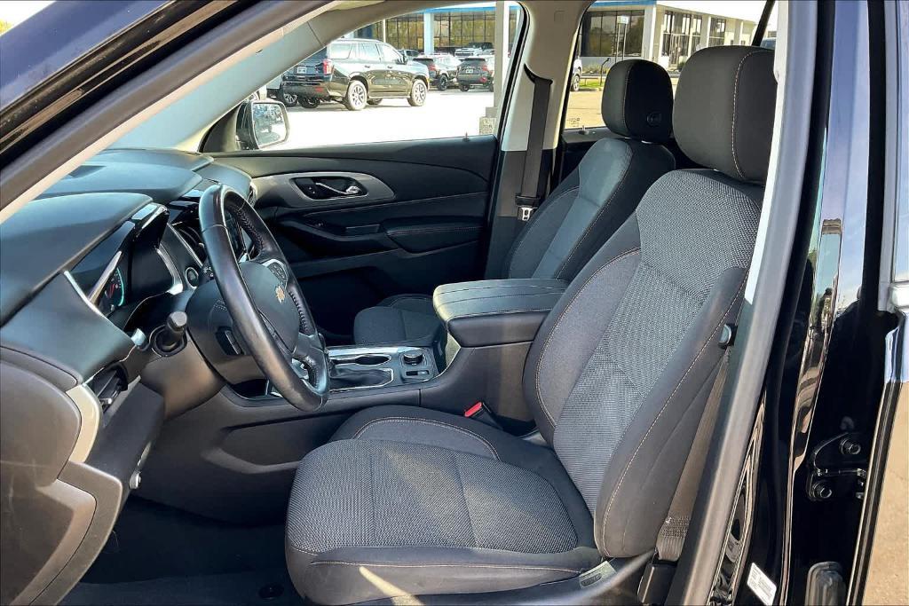 used 2021 Chevrolet Traverse car, priced at $24,292