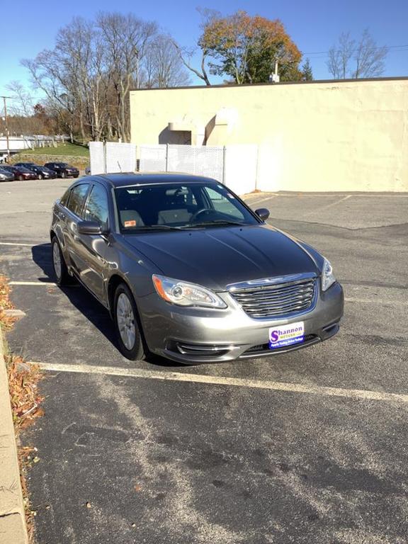 used 2013 Chrysler 200 car, priced at $5,800