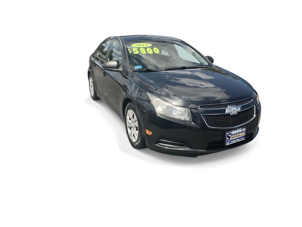 used 2013 Chevrolet Cruze car, priced at $5,800