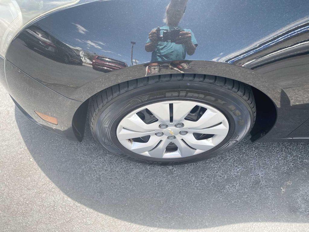 used 2013 Chevrolet Cruze car, priced at $5,800