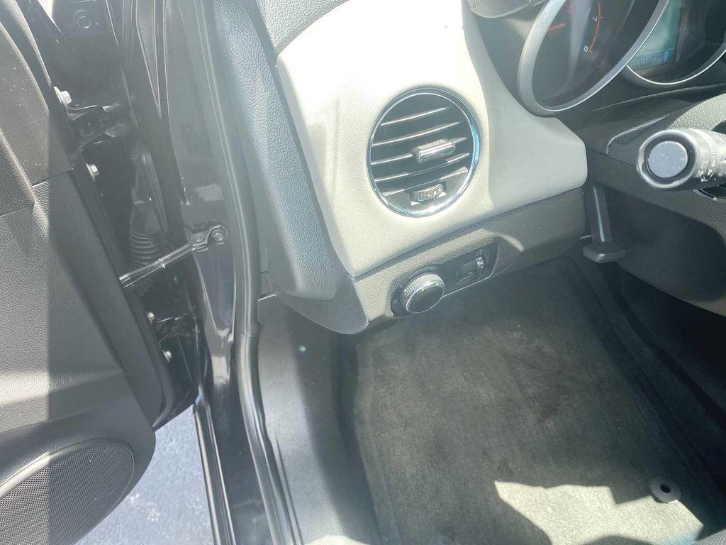 used 2013 Chevrolet Cruze car, priced at $5,800