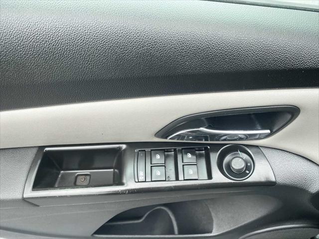 used 2014 Chevrolet Cruze car, priced at $6,800