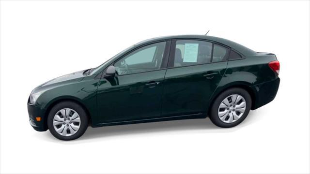 used 2014 Chevrolet Cruze car, priced at $6,800