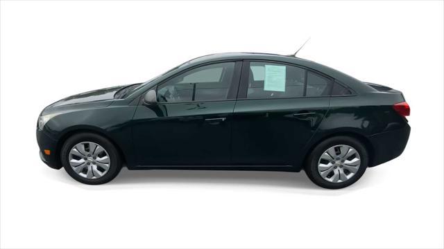used 2014 Chevrolet Cruze car, priced at $6,800