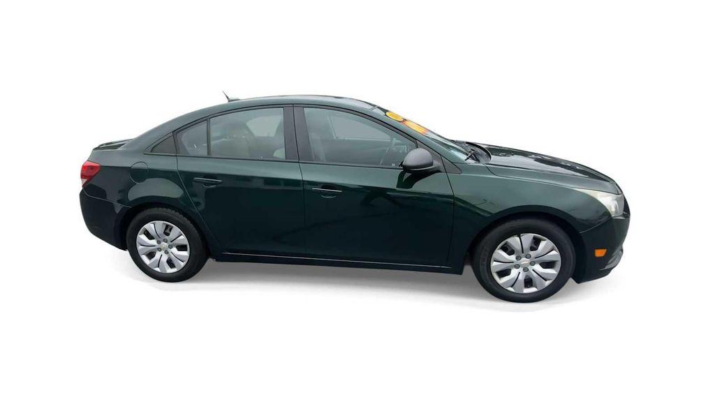 used 2014 Chevrolet Cruze car, priced at $5,800