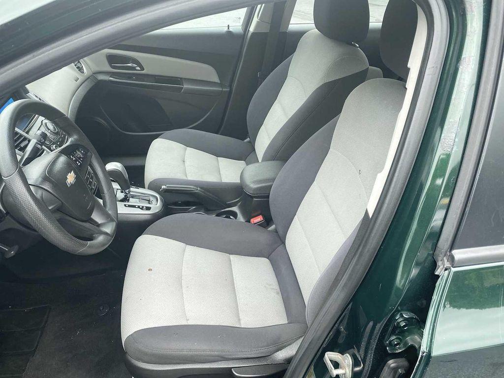 used 2014 Chevrolet Cruze car, priced at $5,800