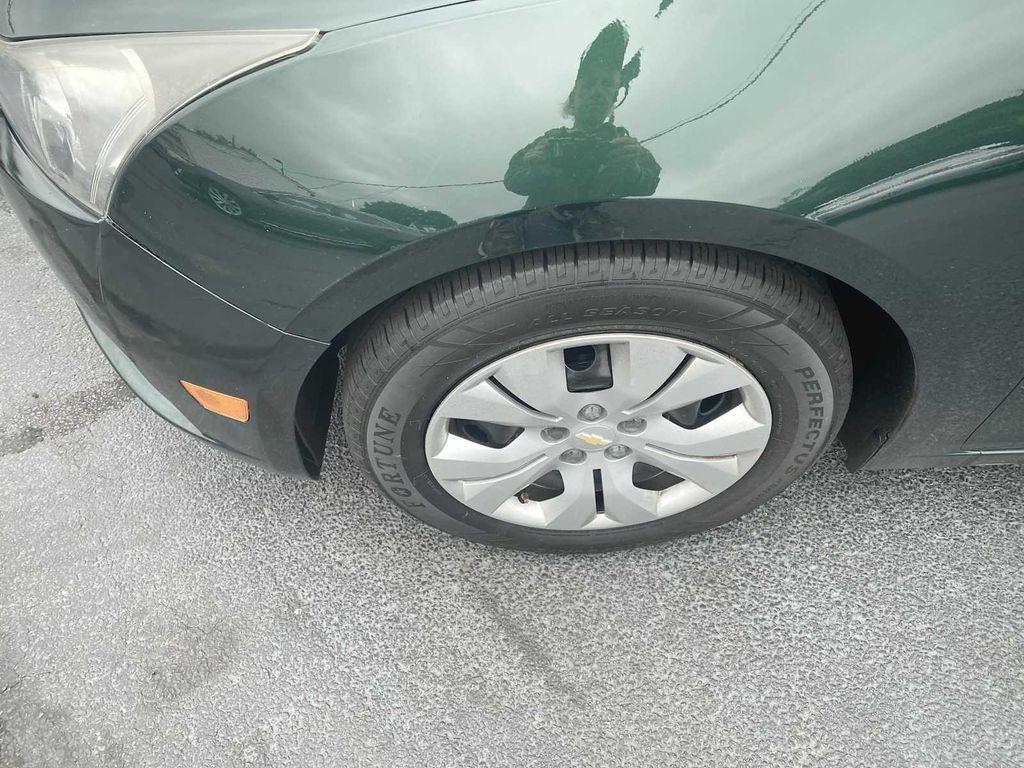 used 2014 Chevrolet Cruze car, priced at $5,800
