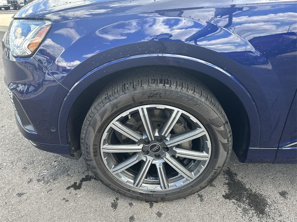 used 2023 Audi Q7 car, priced at $45,645