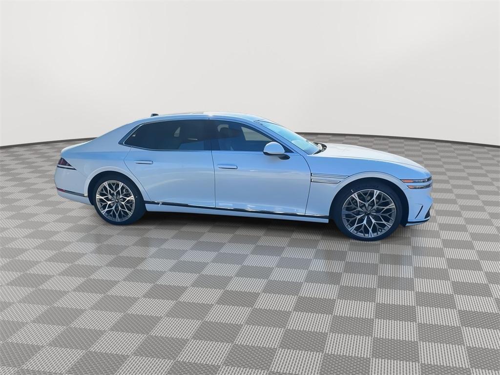 new 2025 Genesis G90 car, priced at $102,290