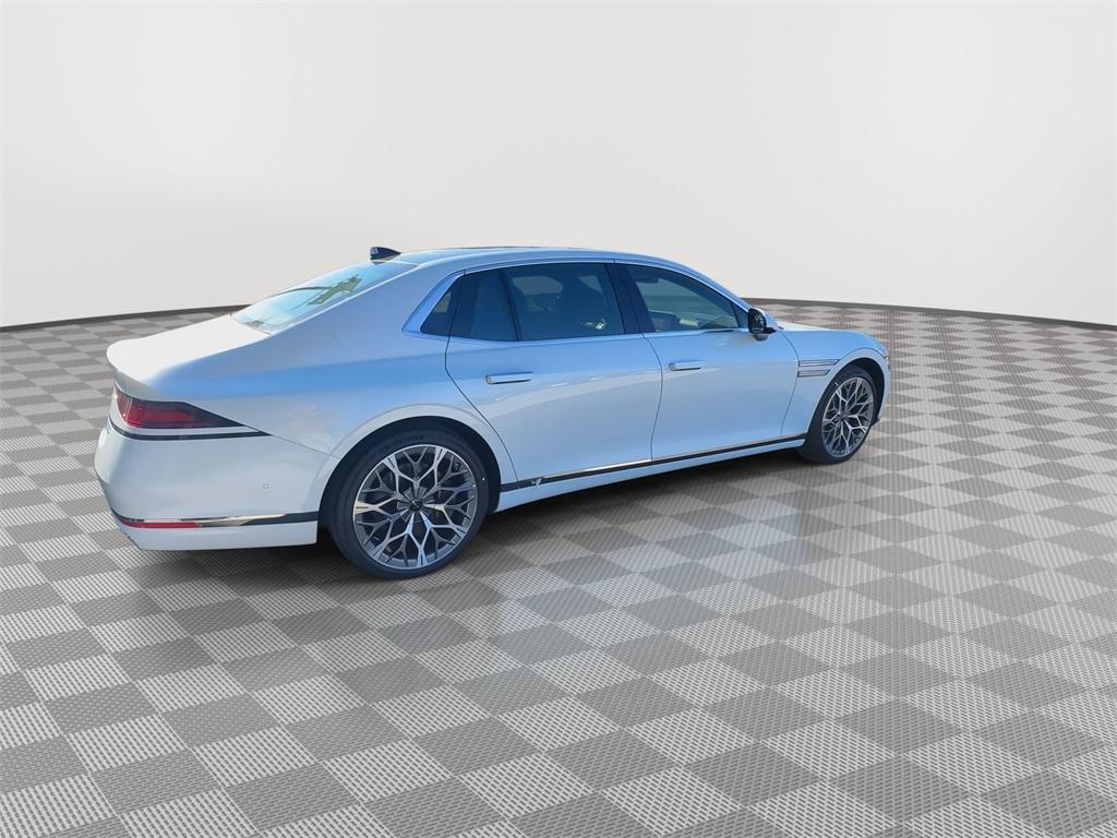 new 2025 Genesis G90 car, priced at $102,290