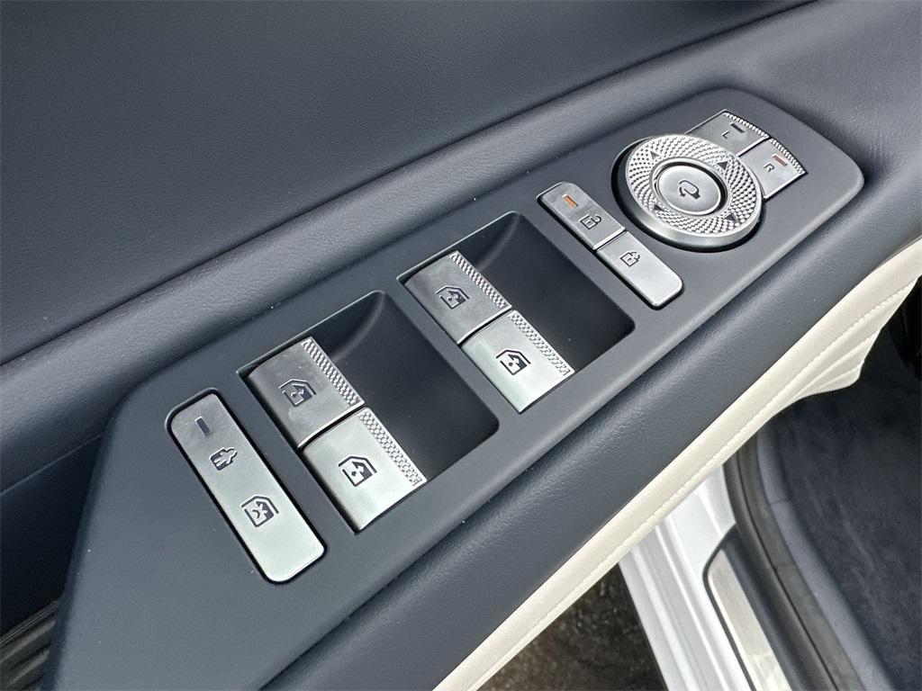 new 2025 Genesis GV80 car, priced at $82,535