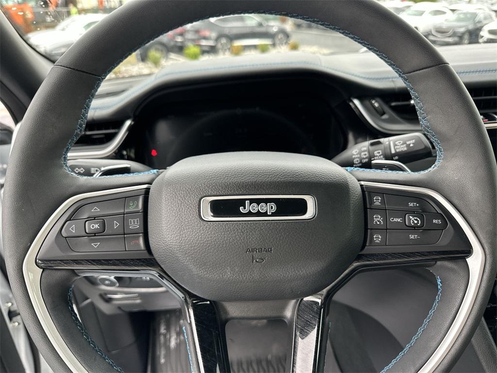 used 2022 Jeep Grand Cherokee 4xe car, priced at $38,241