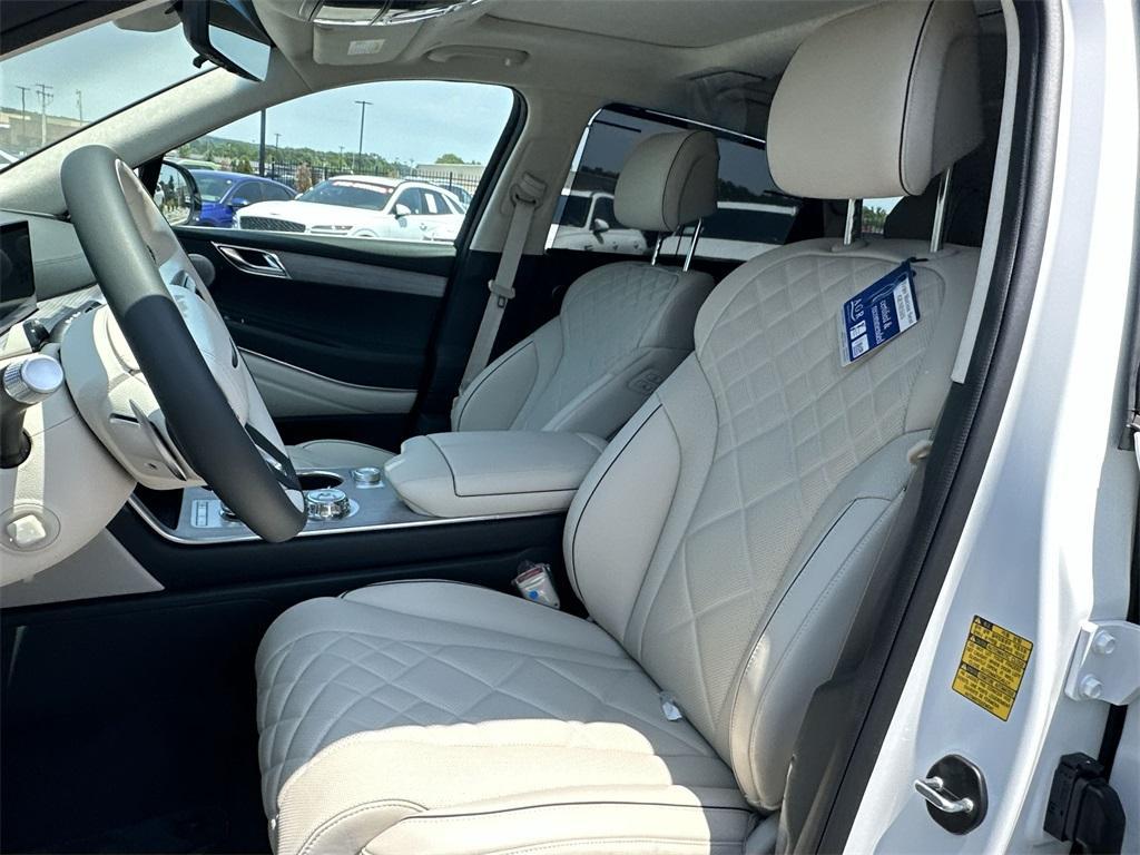 new 2025 Genesis GV80 car, priced at $82,084