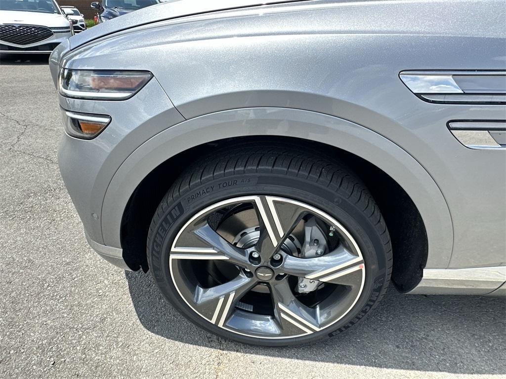 new 2025 Genesis GV80 car, priced at $82,905