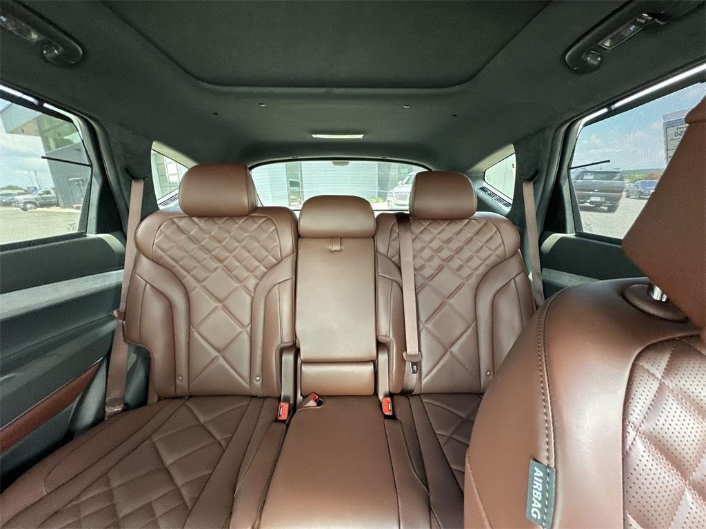 new 2025 Genesis GV80 car, priced at $82,905