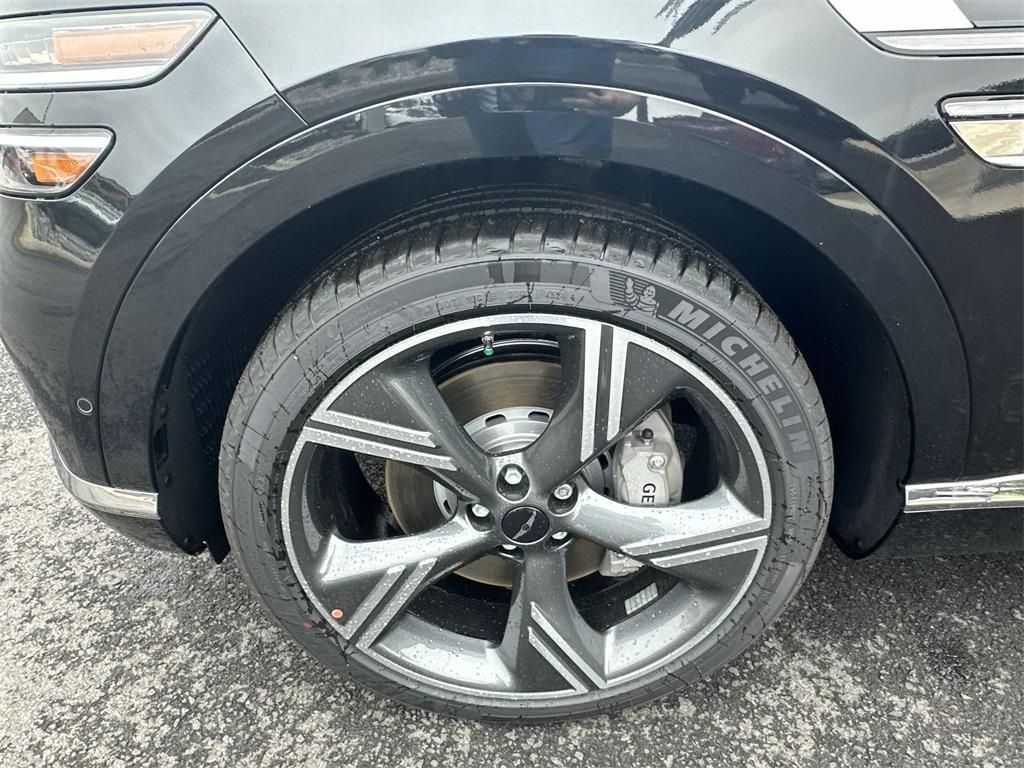 new 2025 Genesis GV80 car, priced at $82,764