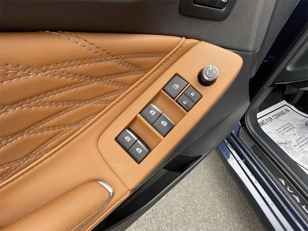 used 2020 Toyota Avalon car, priced at $27,328