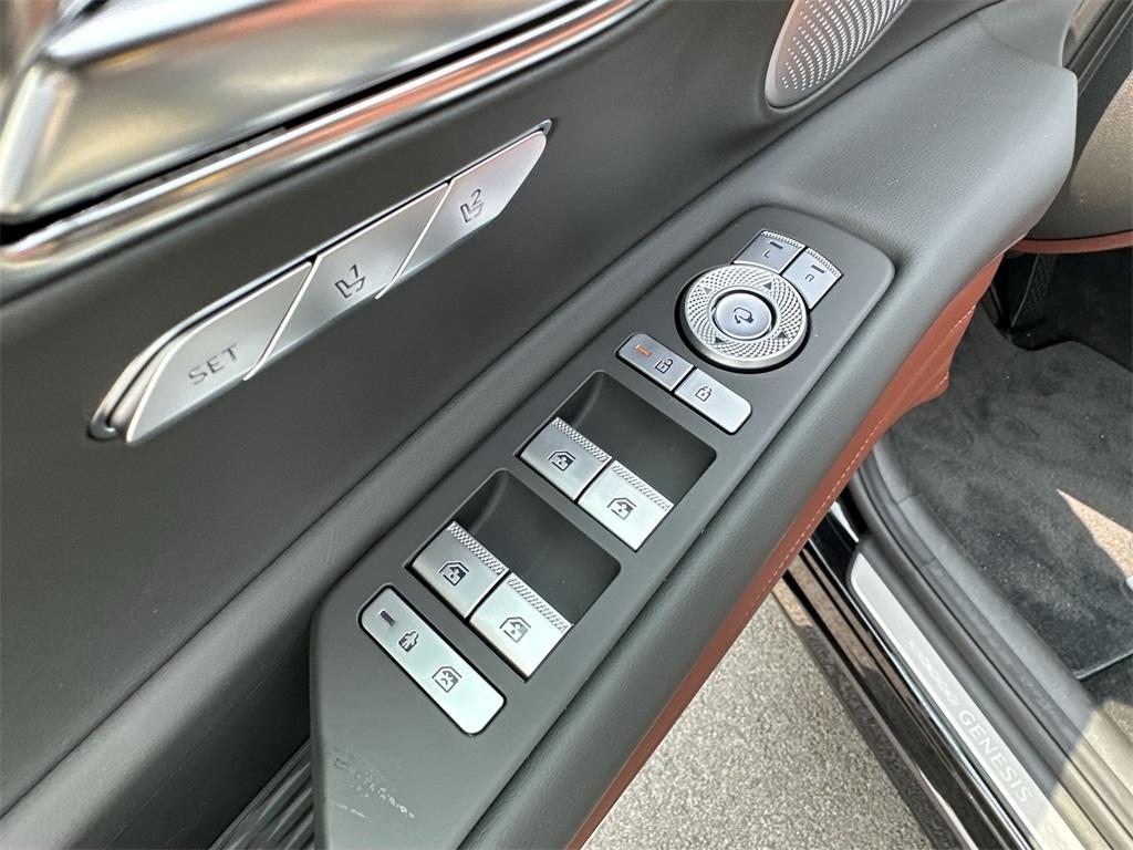 new 2025 Genesis GV80 car, priced at $82,735