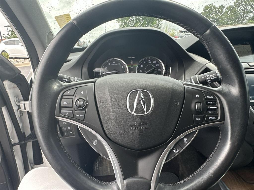 used 2020 Acura MDX car, priced at $27,086