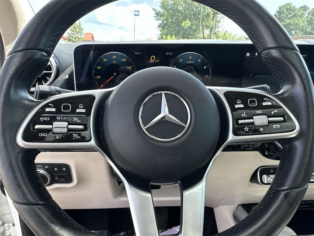 used 2021 Mercedes-Benz GLA 250 car, priced at $27,815