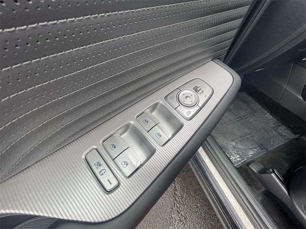 used 2024 Hyundai Palisade car, priced at $40,410