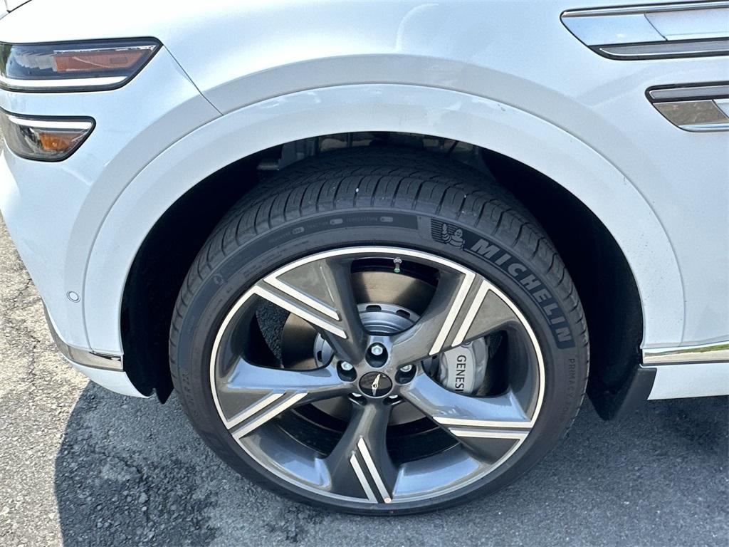 new 2025 Genesis GV80 car, priced at $82,585