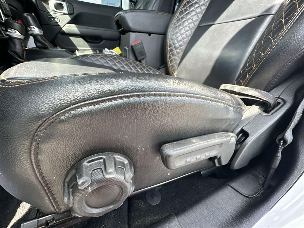 used 2021 Jeep Wrangler Unlimited car, priced at $39,264
